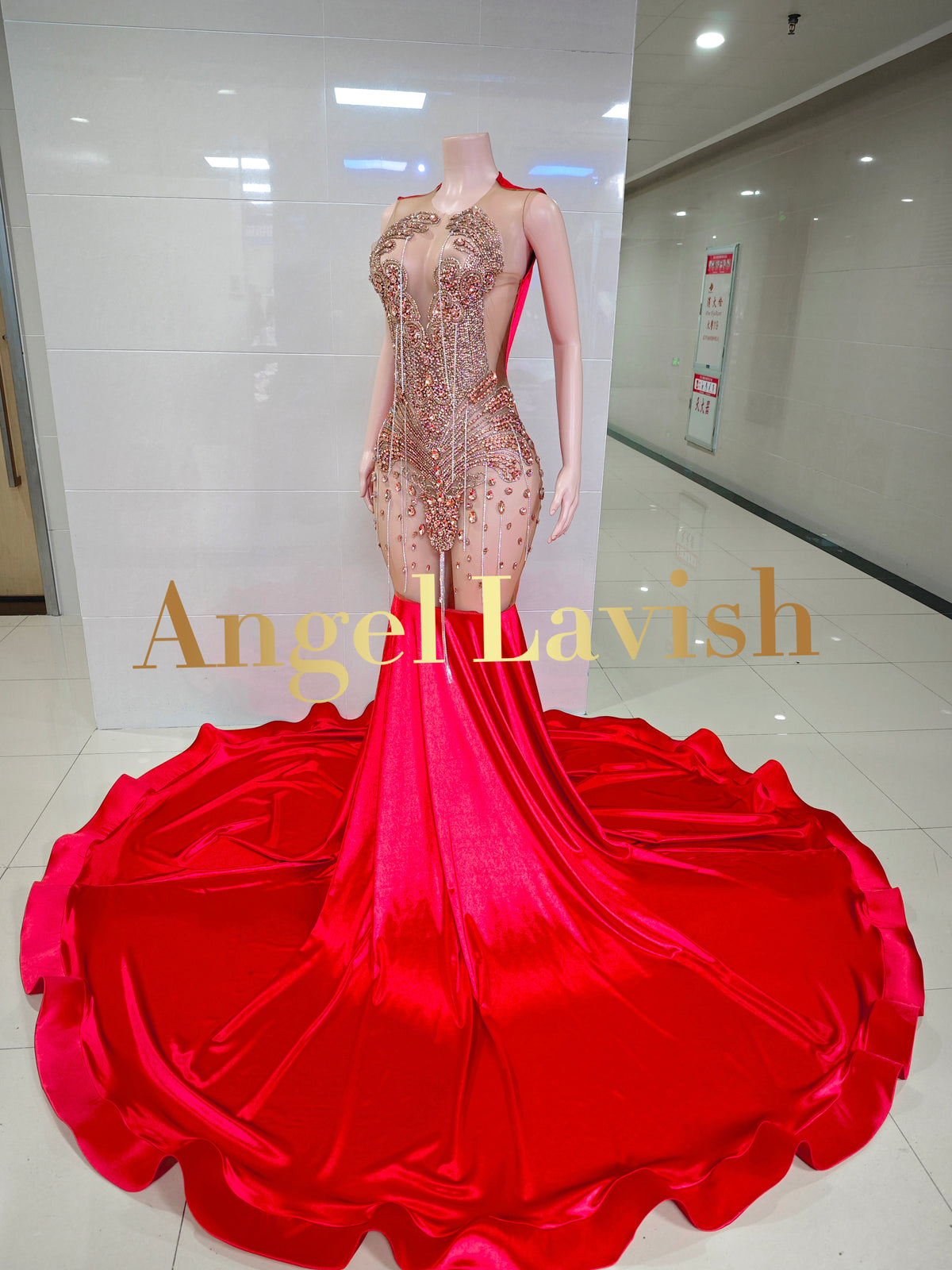 TH082603698 Red