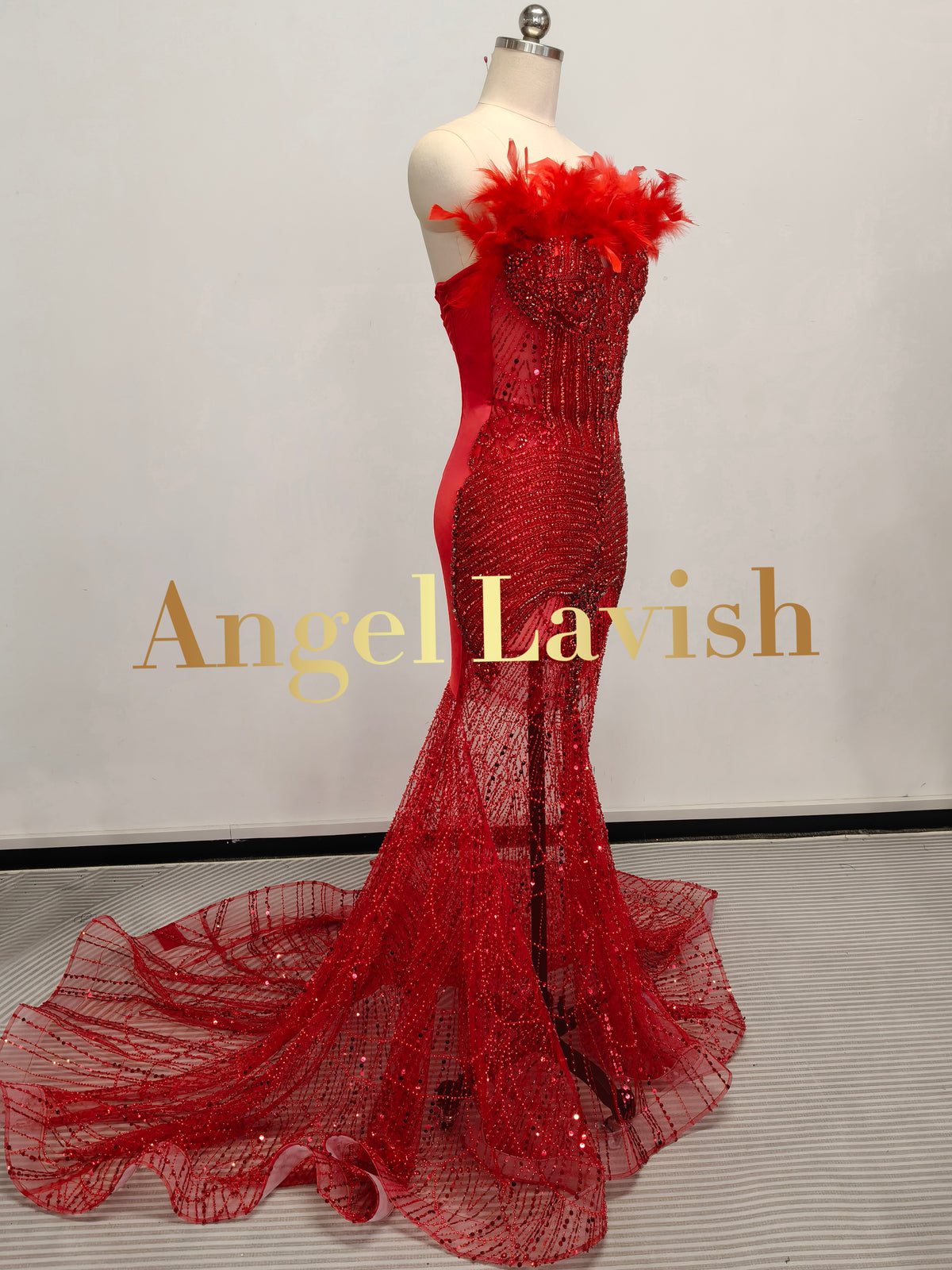 TH26010430 Red