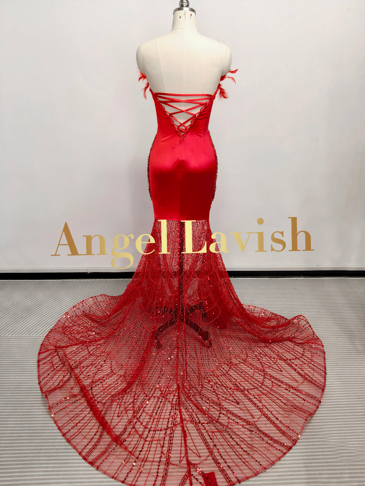 TH26010430 Red