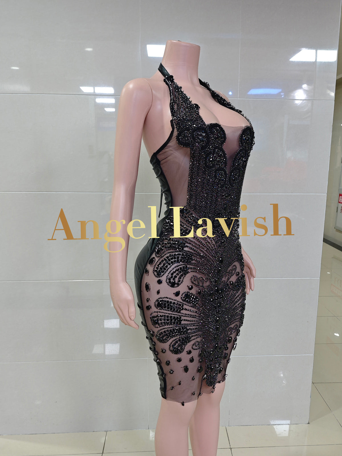 TH26010620 Black
